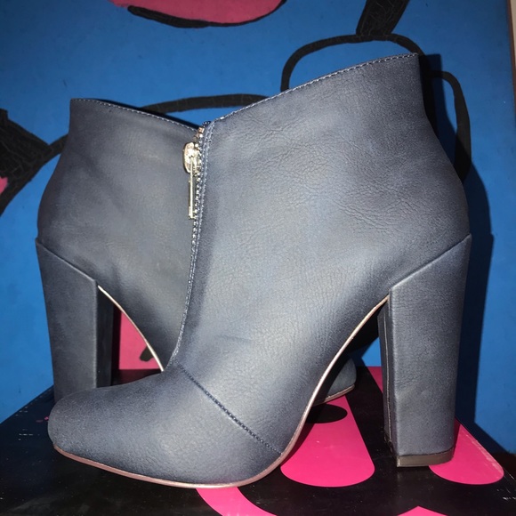 Never worn, 4 inch - Picture 1 of 5
